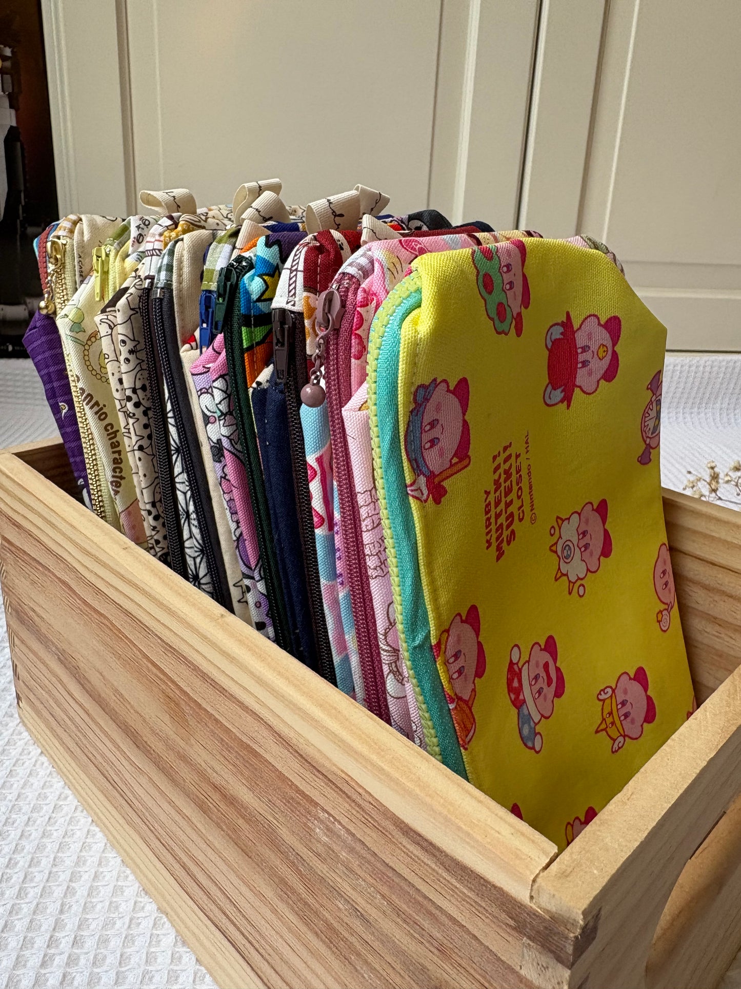 Neceser Kirby amarillo