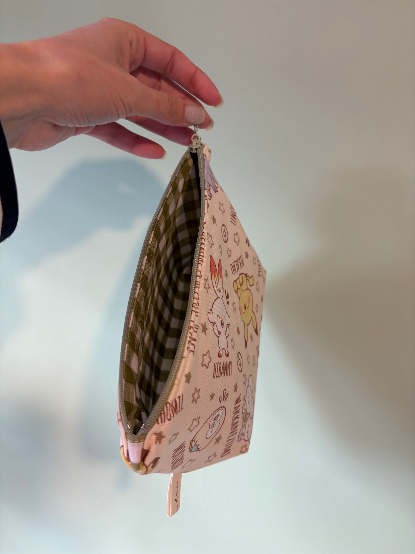 Neceser Pokemon amarillo