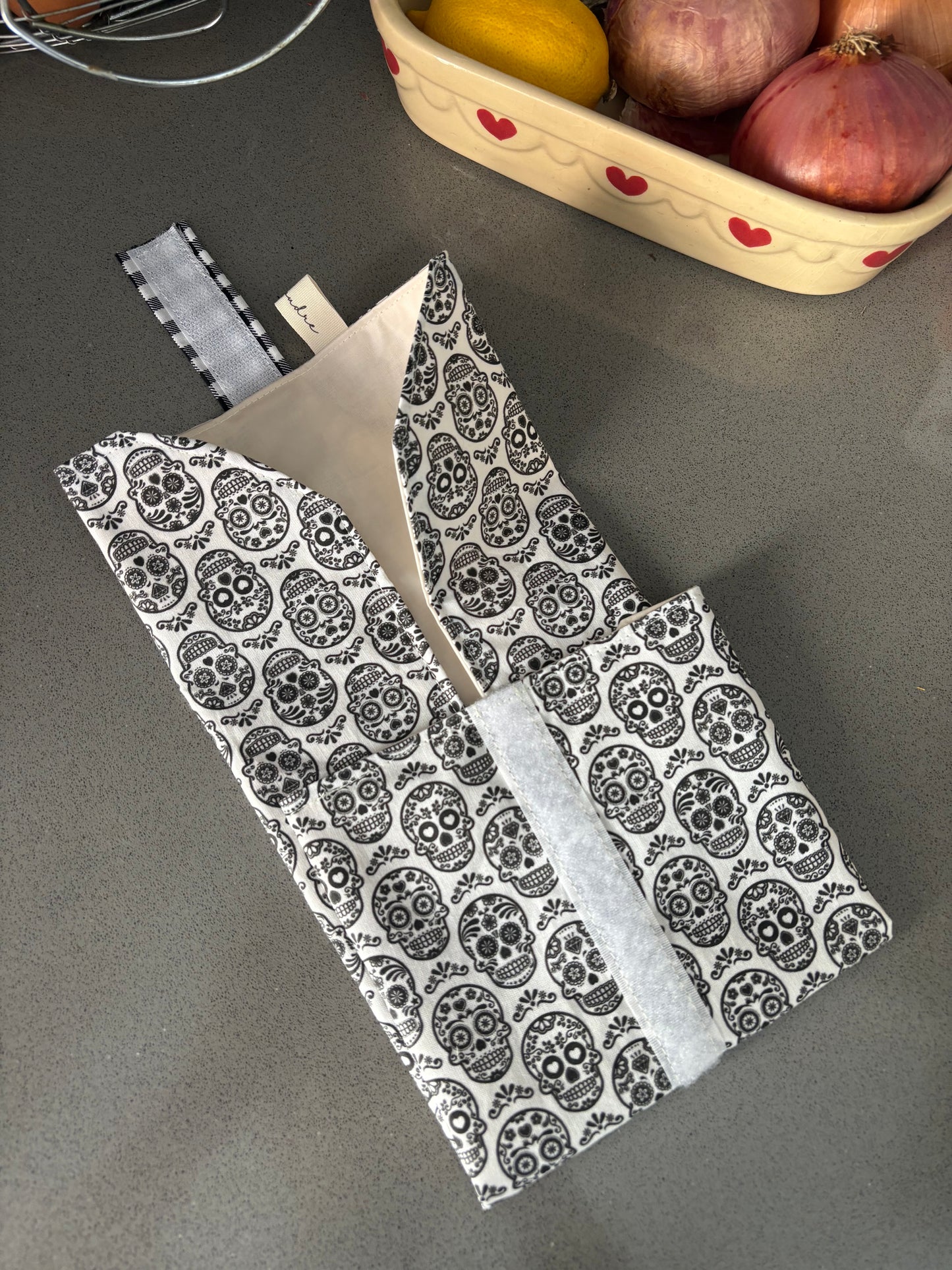 Funda bocadillo calaveras