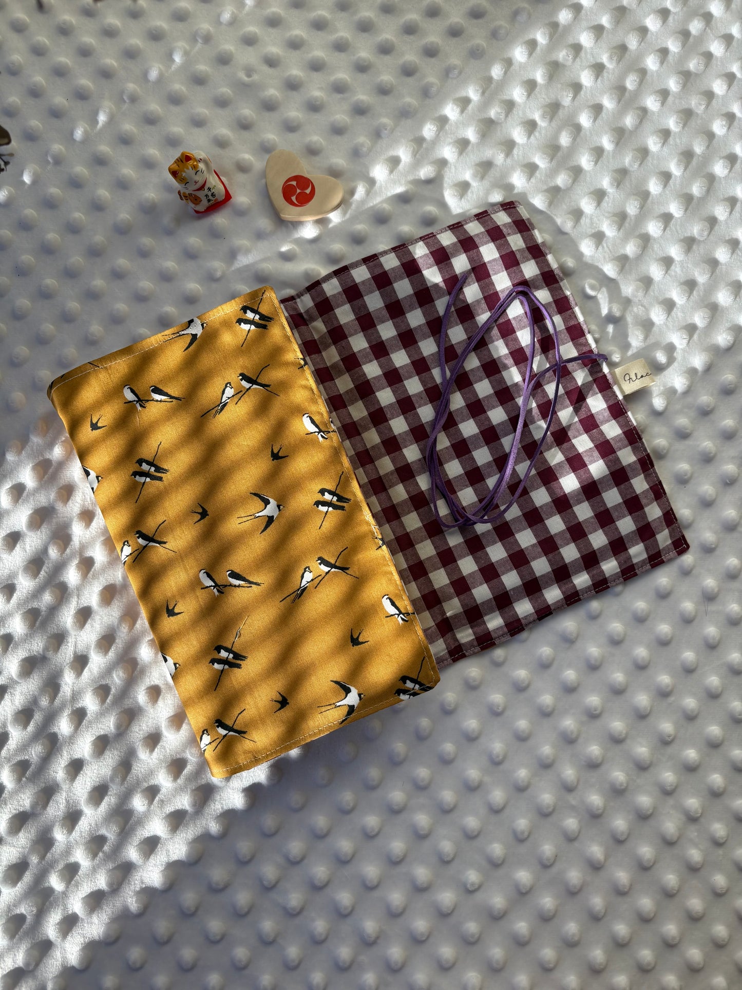 Funda para libros golondrinas lila