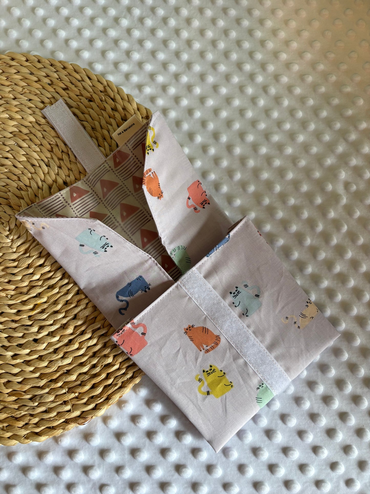 Funda bocadillo gatos