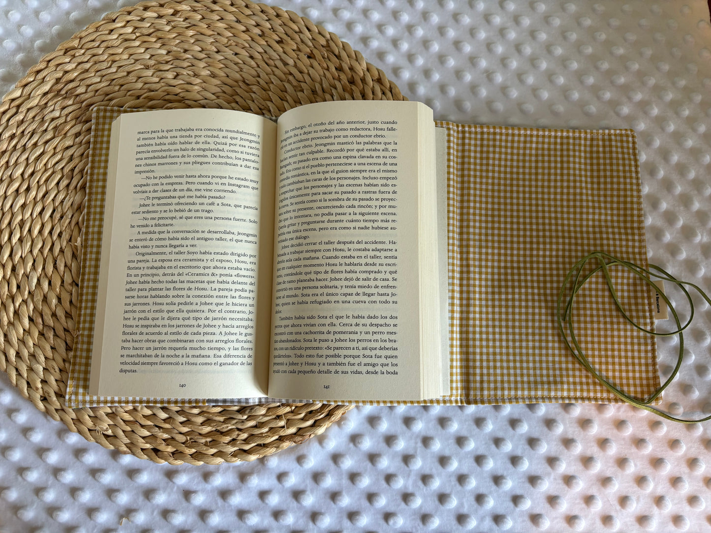 Funda para libros Byrnie Parme - Hecho a mano en Barcelona