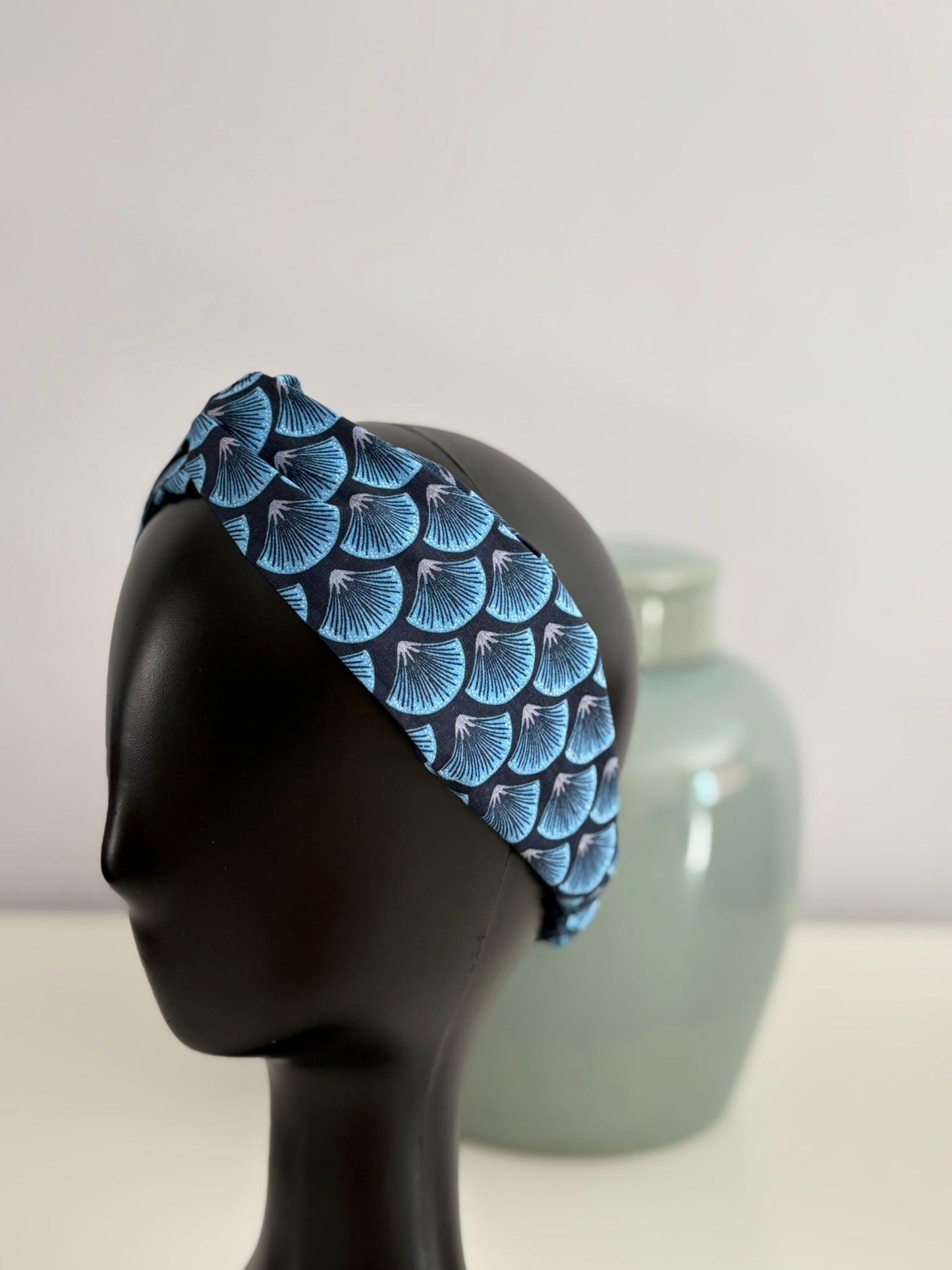 Diadema azul