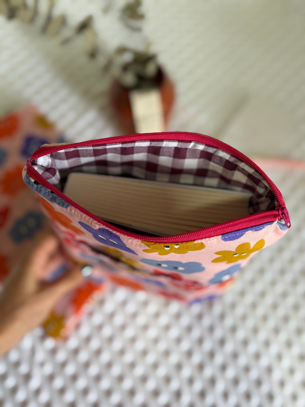 Funda de libro nubes con cremallera | Hecho a mano en Barcelona