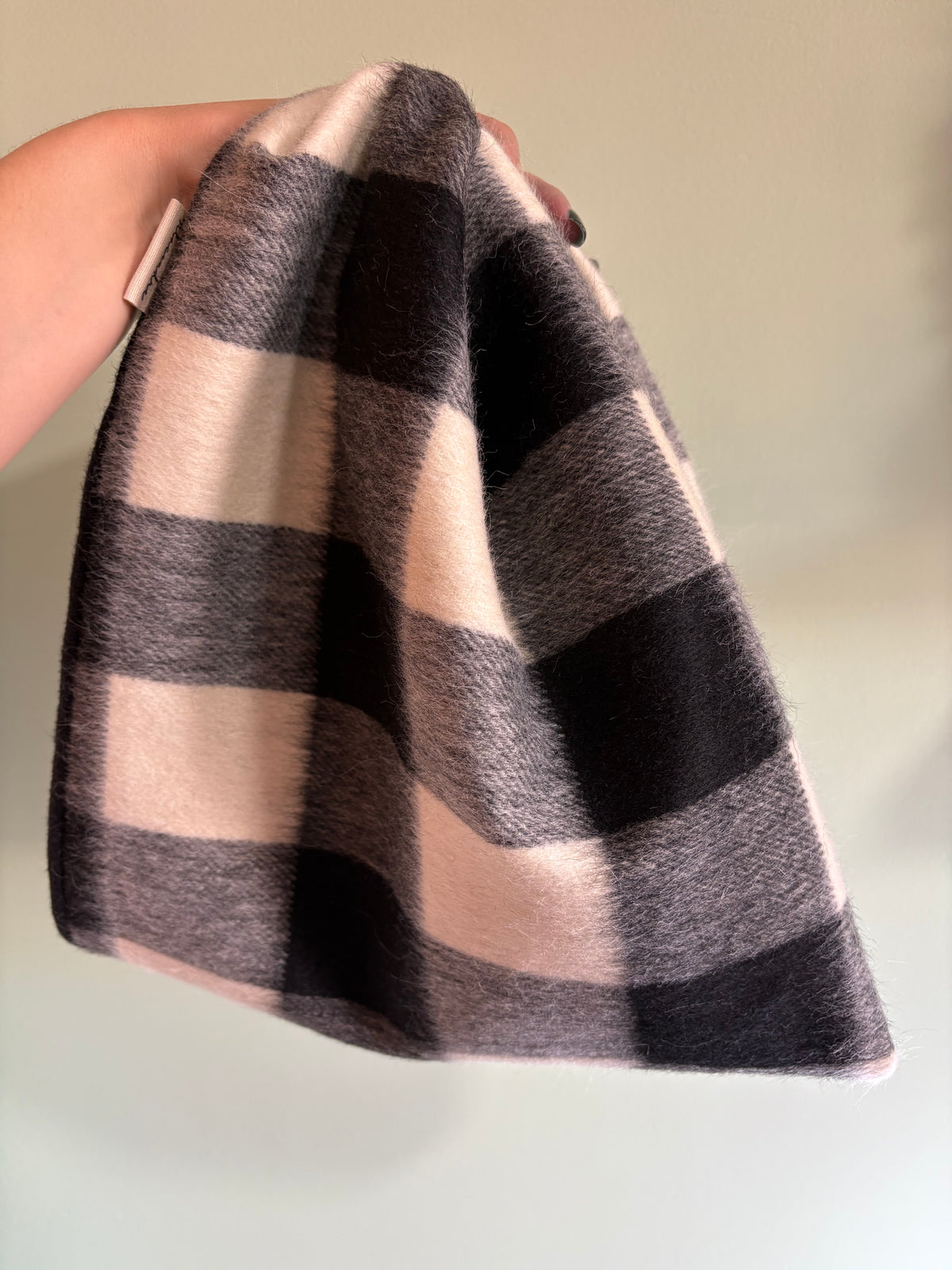 Braga de cuello Vichy negro y blanco – Hecha a mano en Barcelona