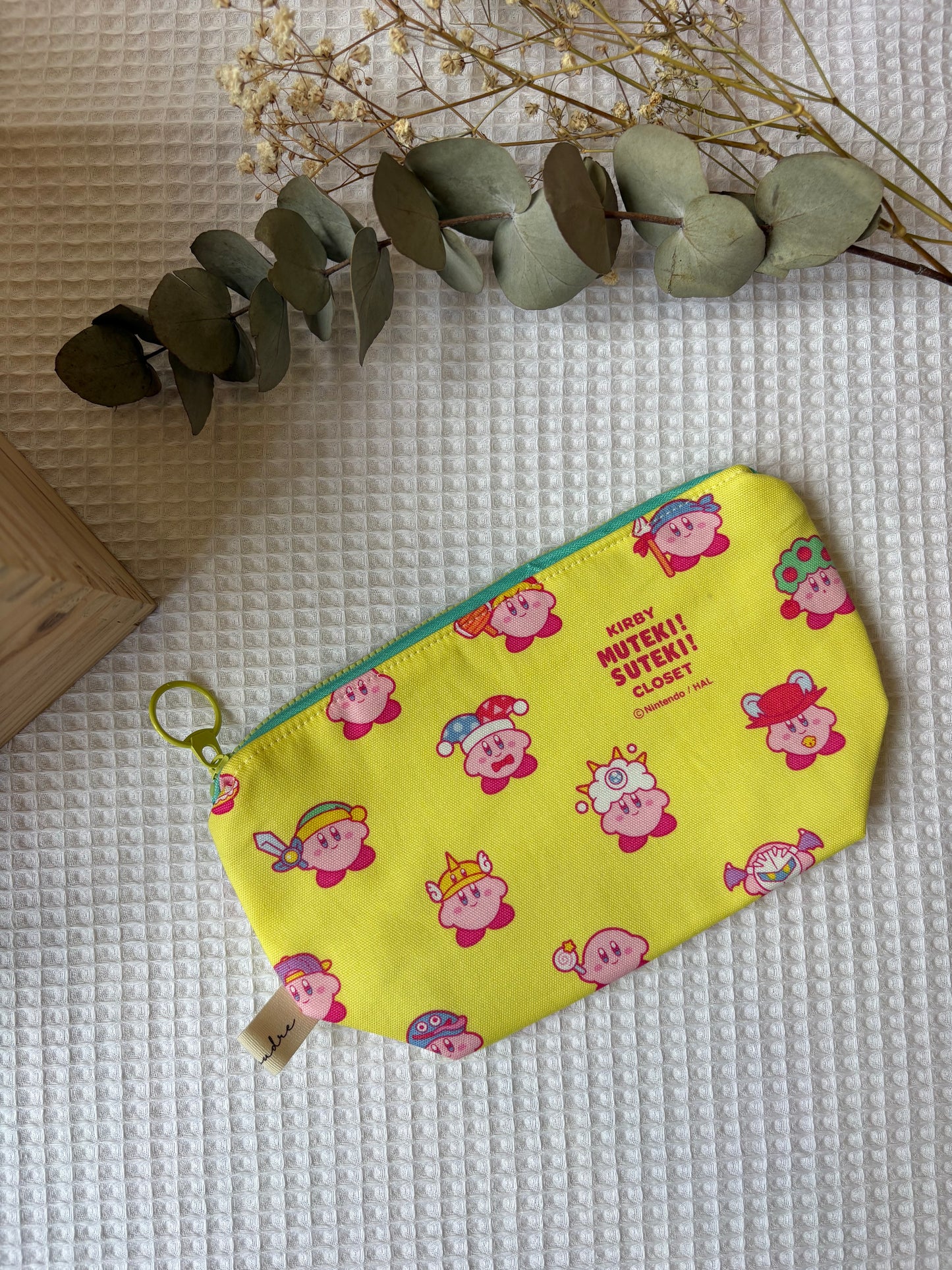 Neceser Kirby amarillo