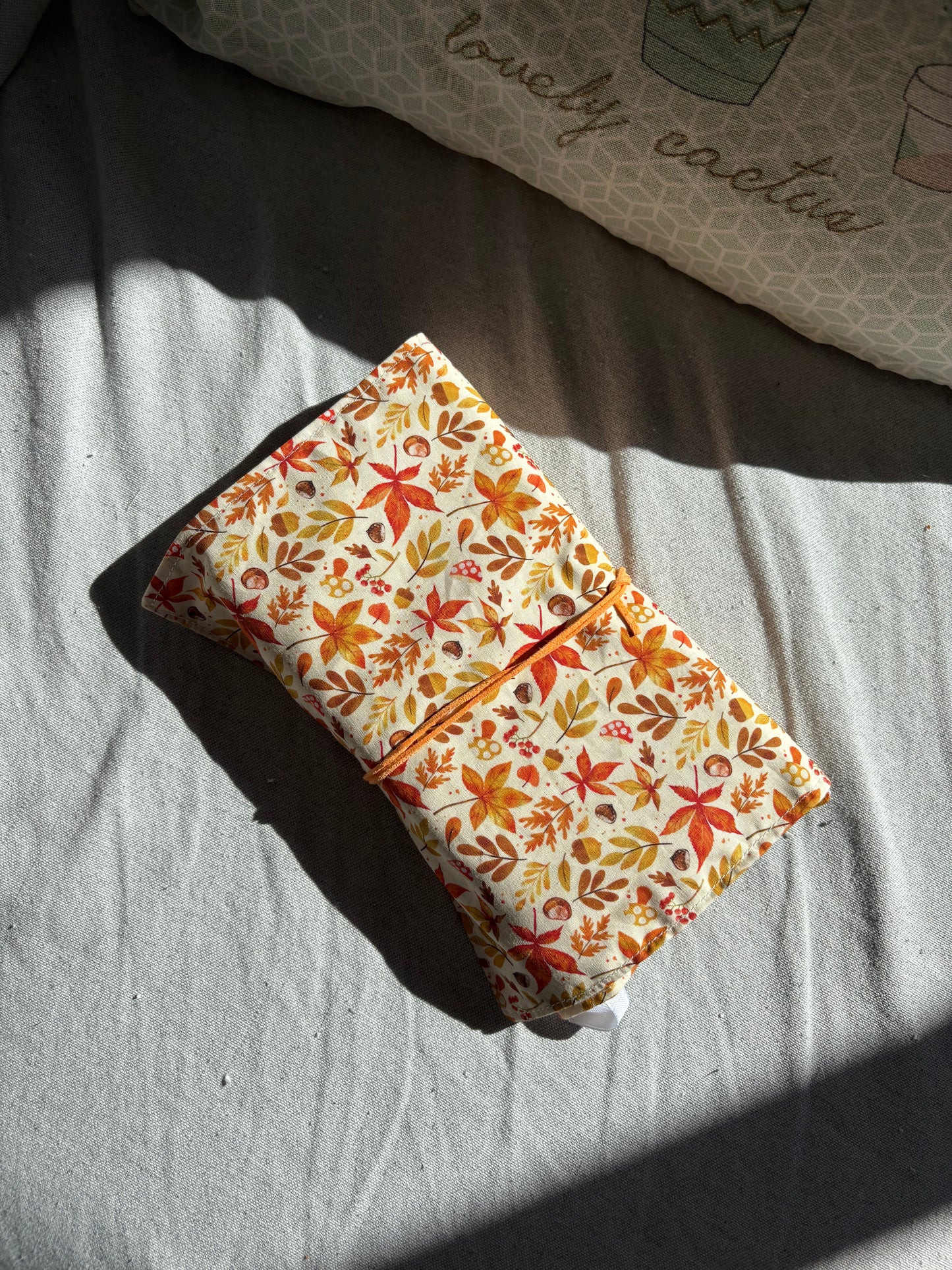 Funda de libro hojas de otoño