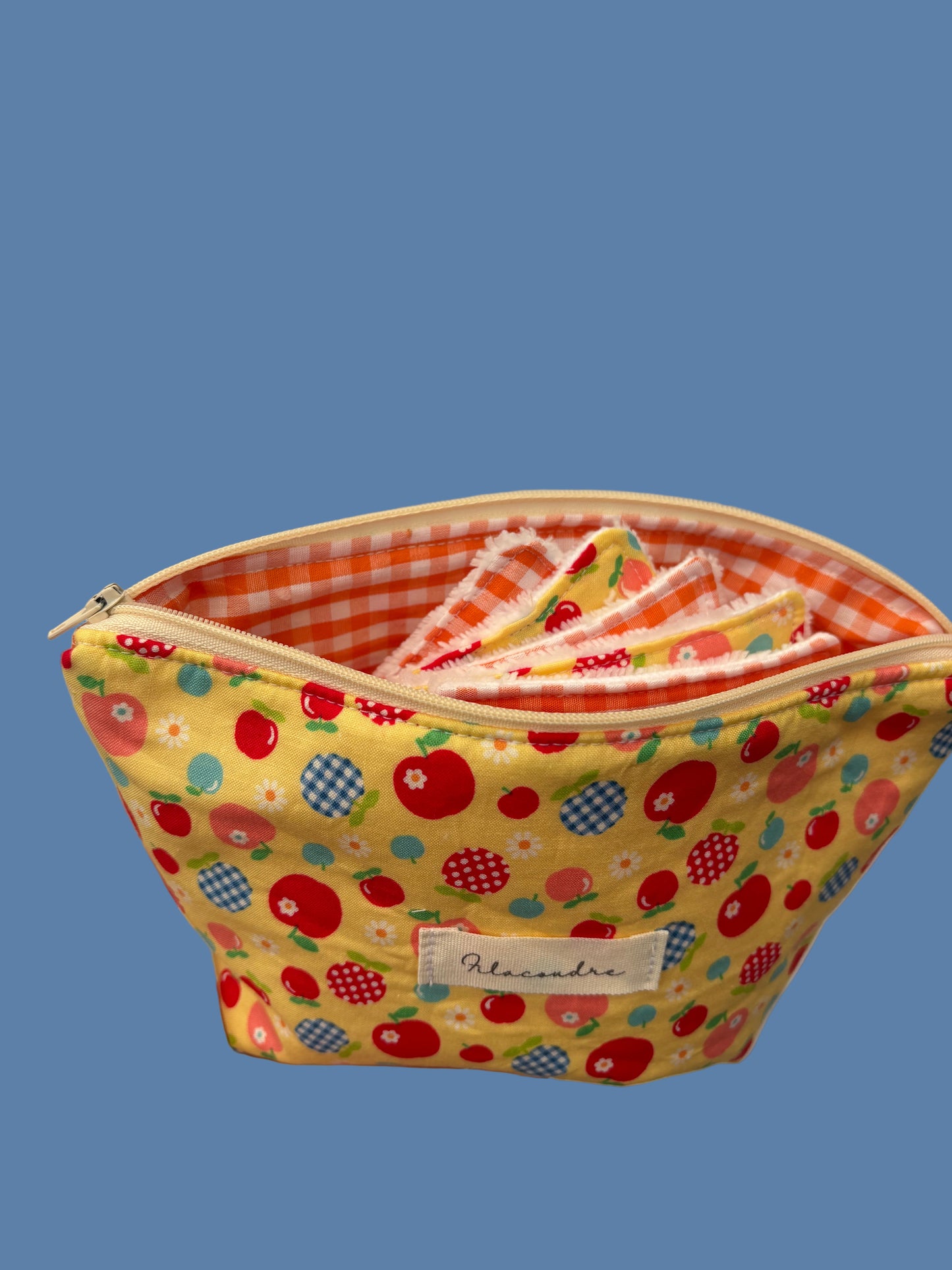 Neceser manzanas de Japón con sus 5 algodones