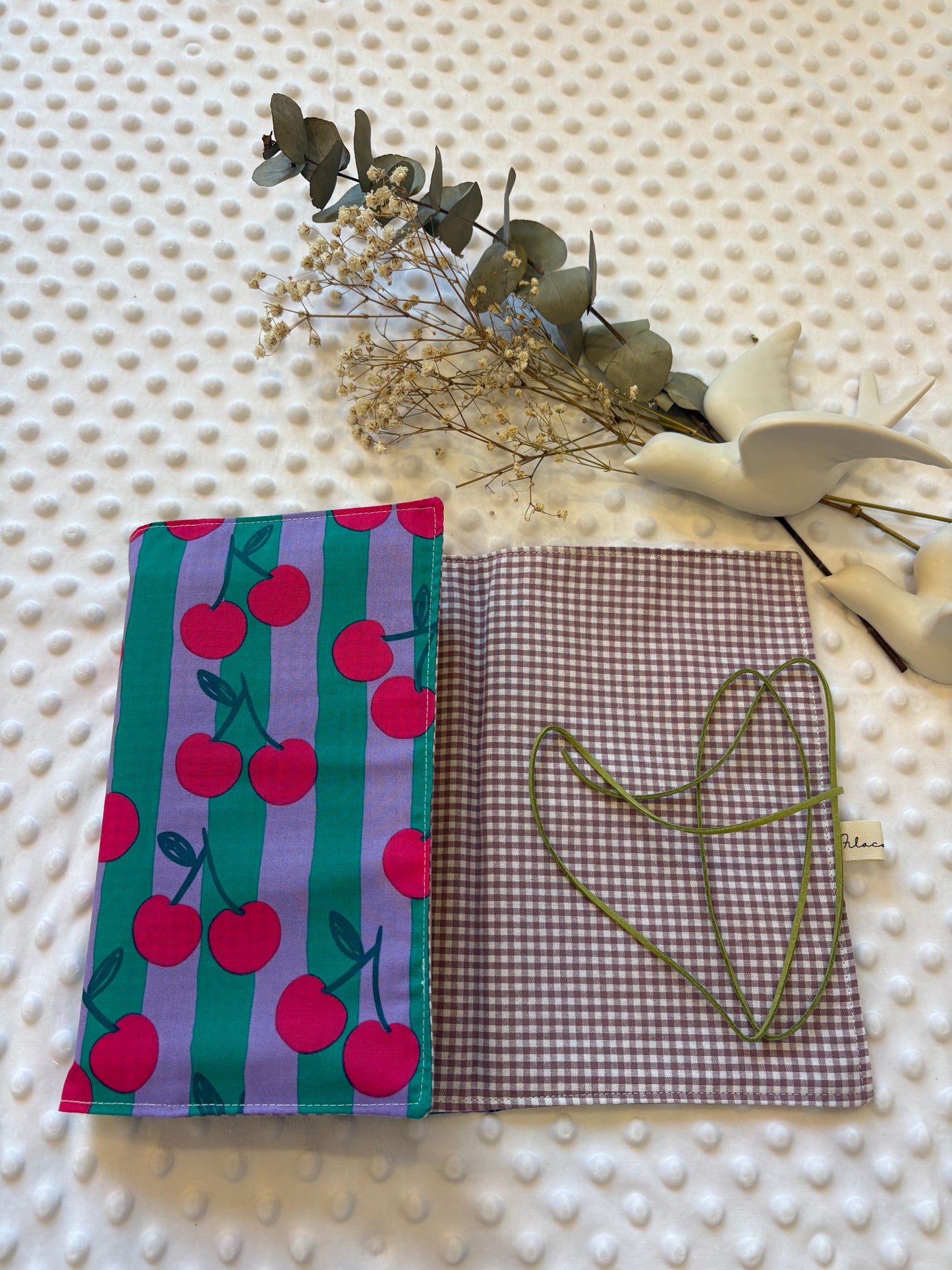 Funda para libros estampado cerezas