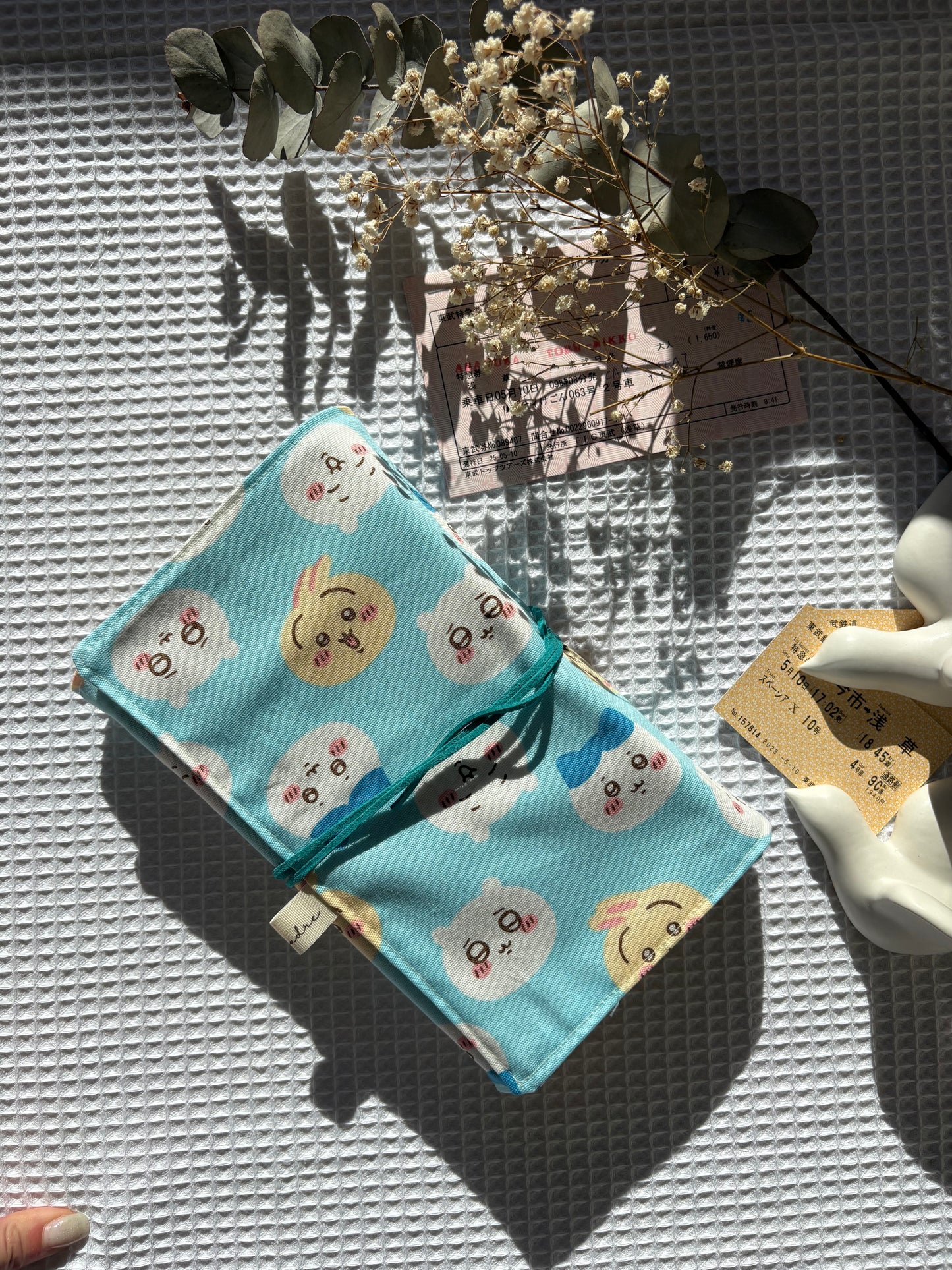 Funda para libros Chiikawa azul