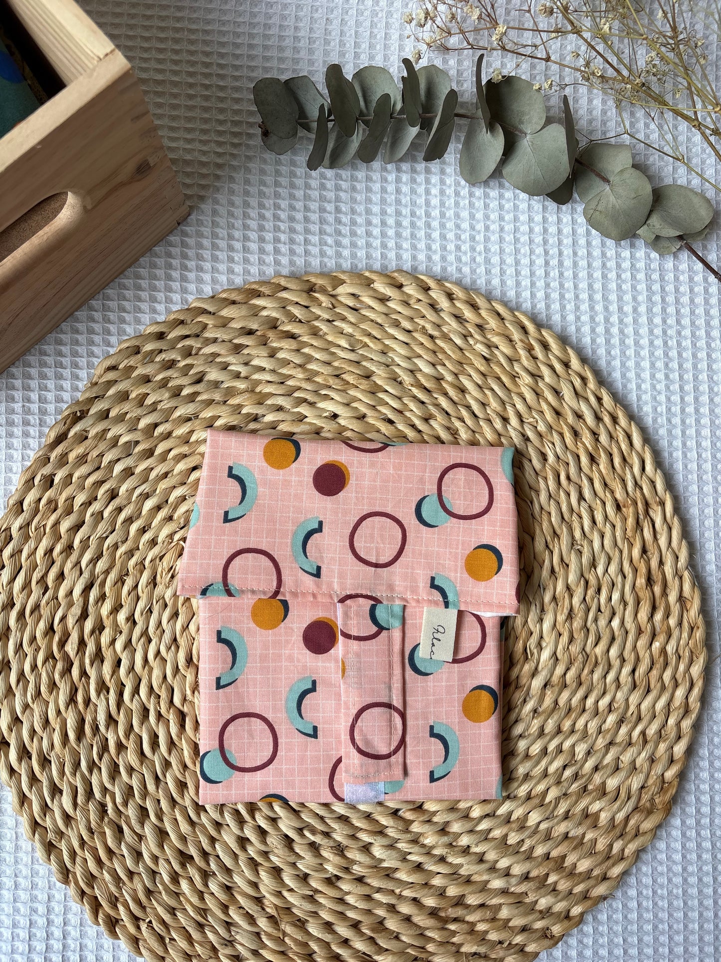 Funda bocadillo geométrica