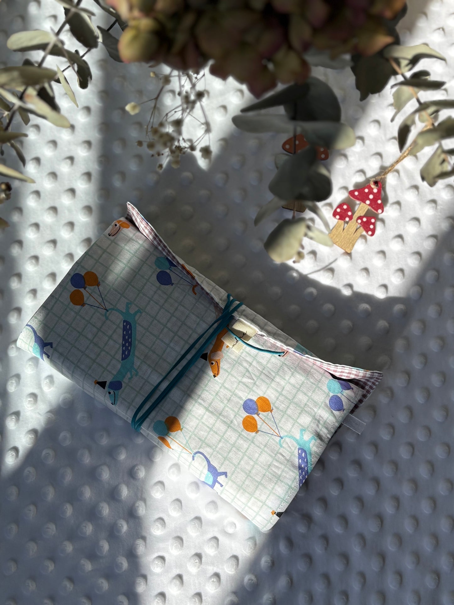 Funda para libros perritos globos