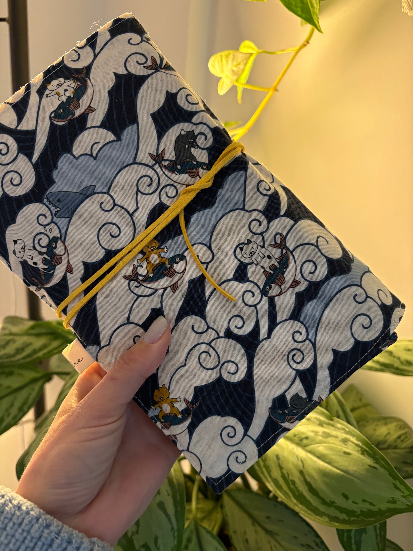 Funda para libros Cat surfing navy