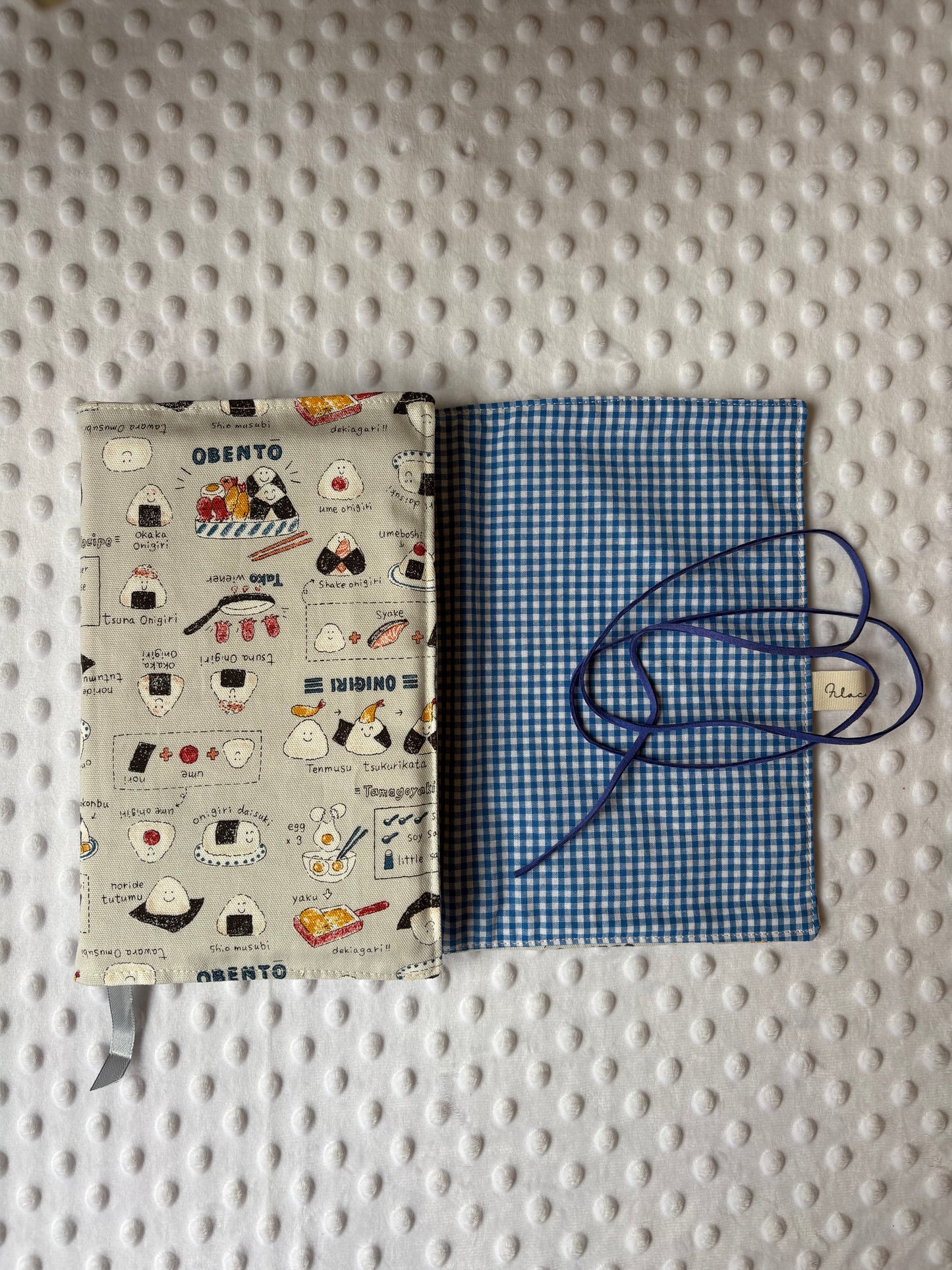 Funda para libros Onigiri azul