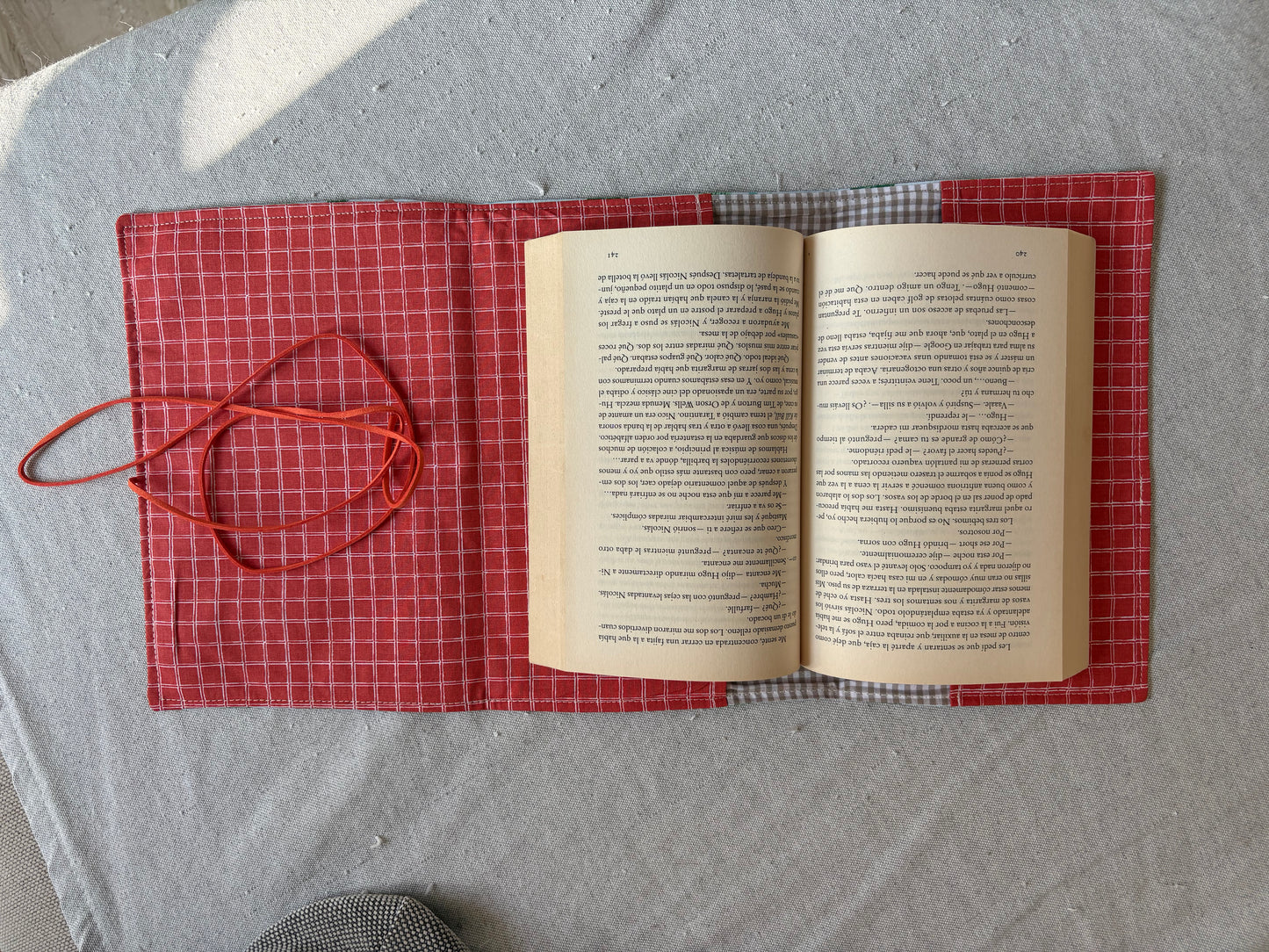 Funda para libros hojas