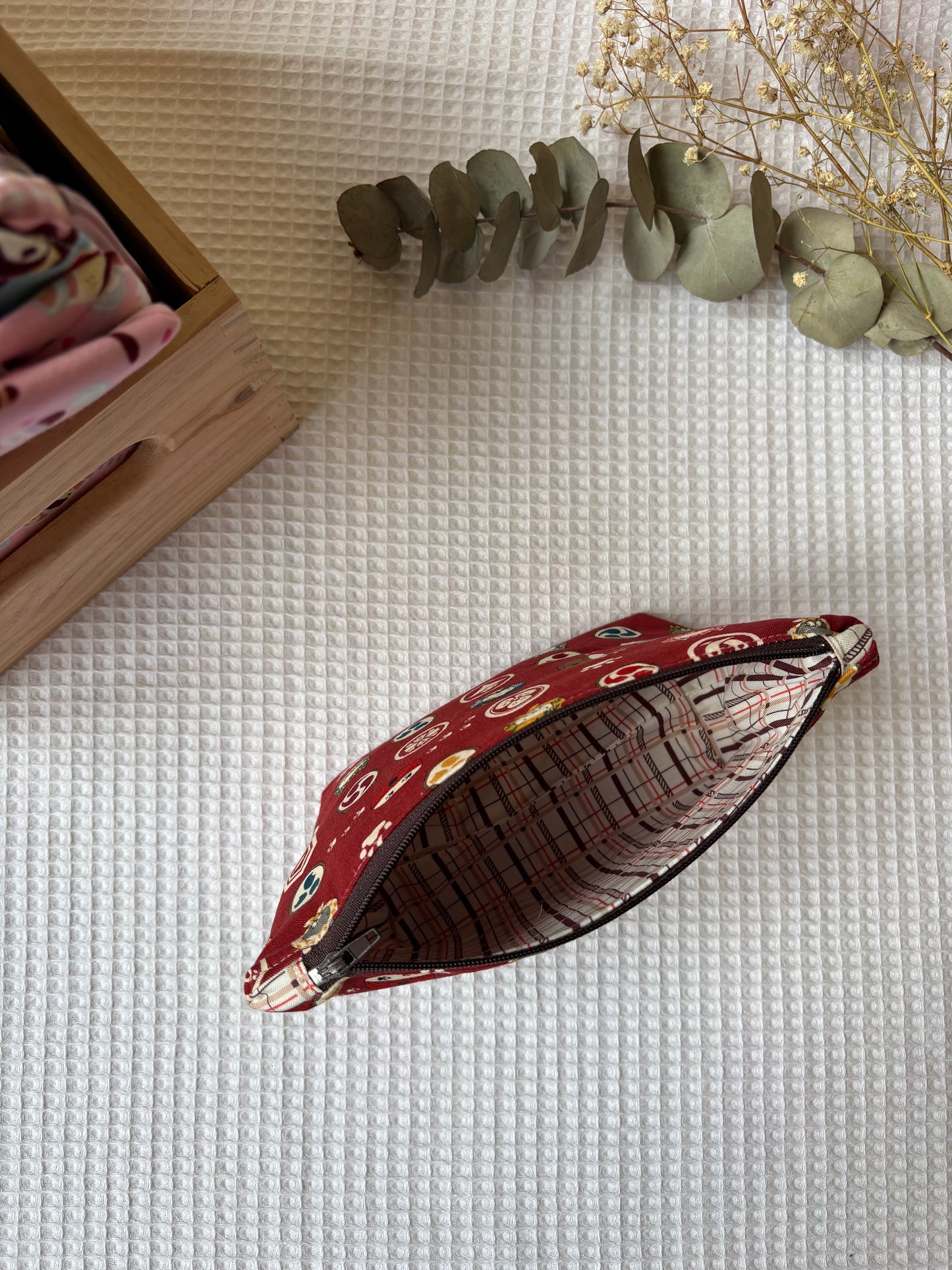 Neceser Festival Cat red y sus 5 algodones