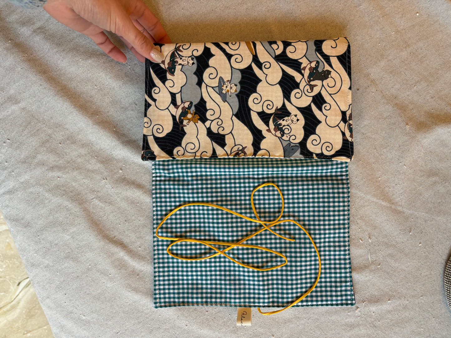 Funda para libros Cat surfing navy