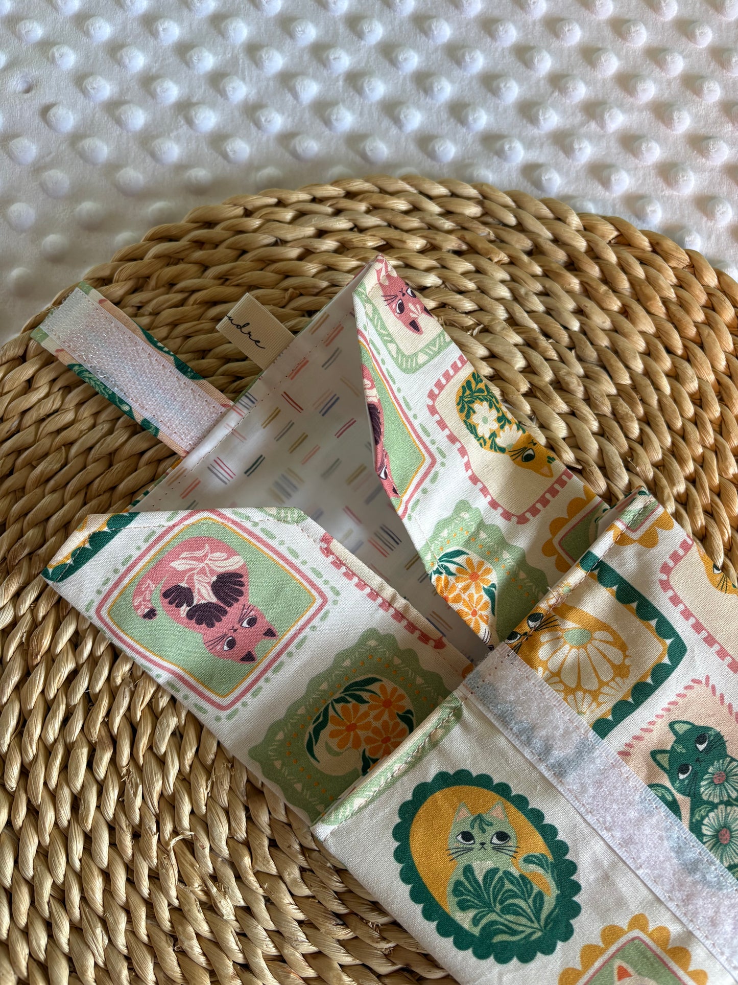 Funda bocadillo gatos