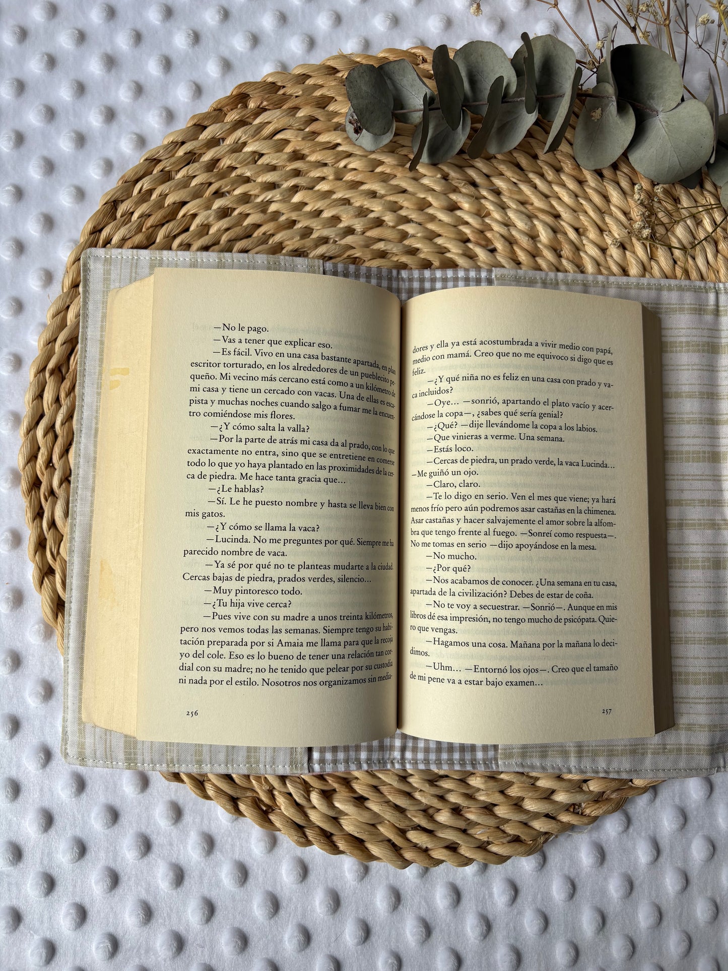 Funda para libros claveles