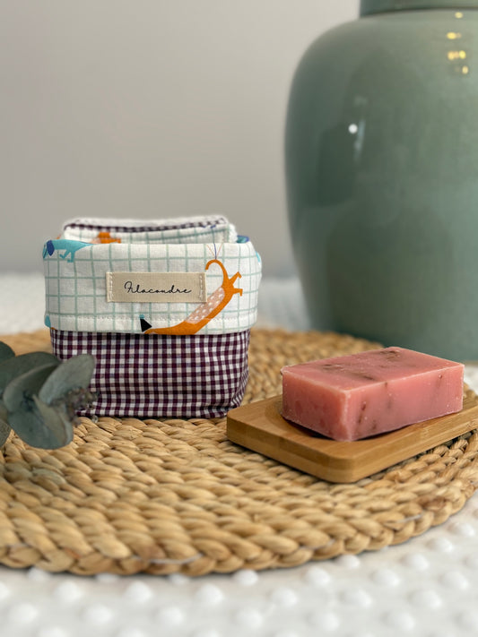 Cesta perritos salchichas