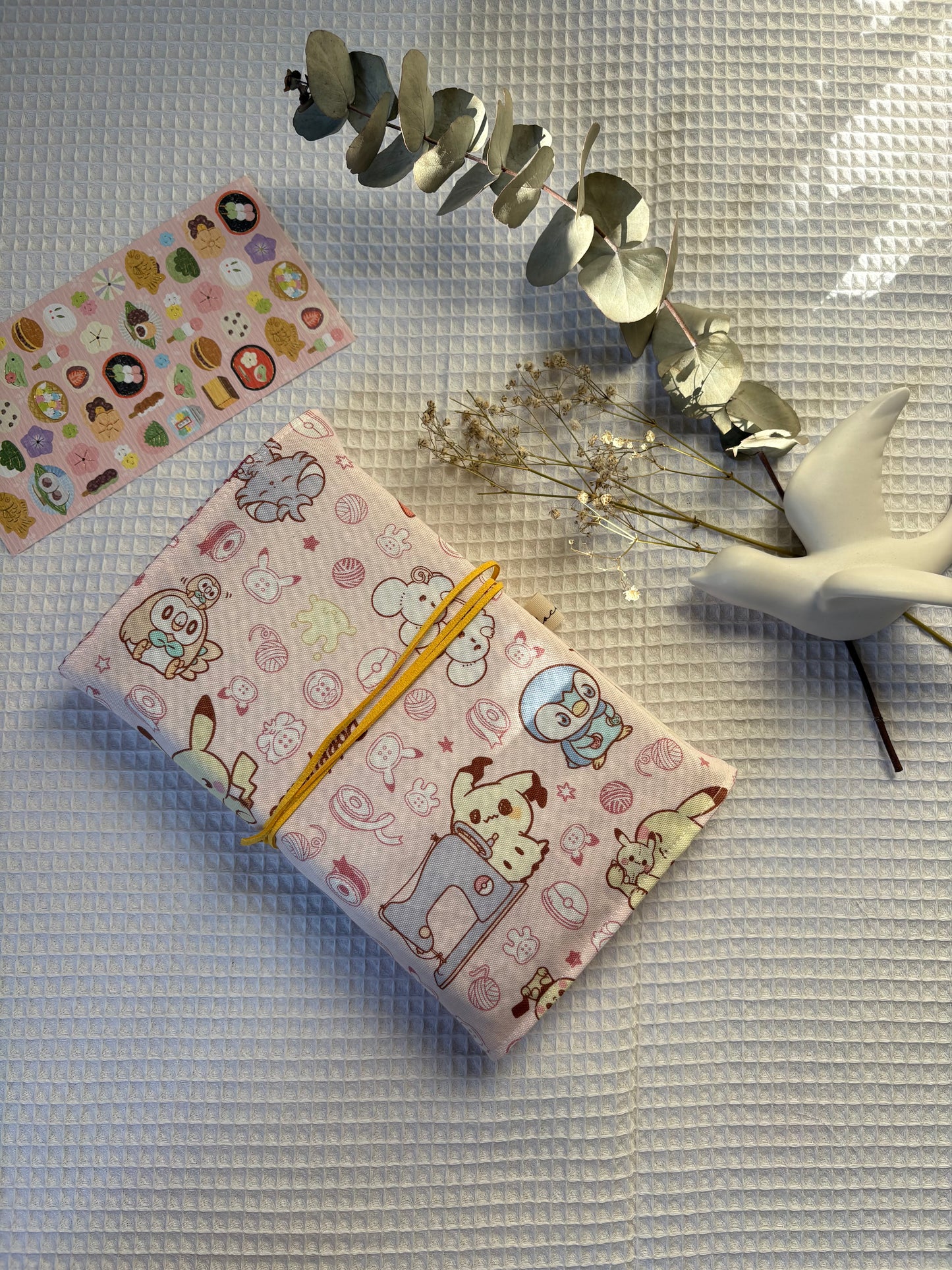 Funda para libros Pokemon rosa