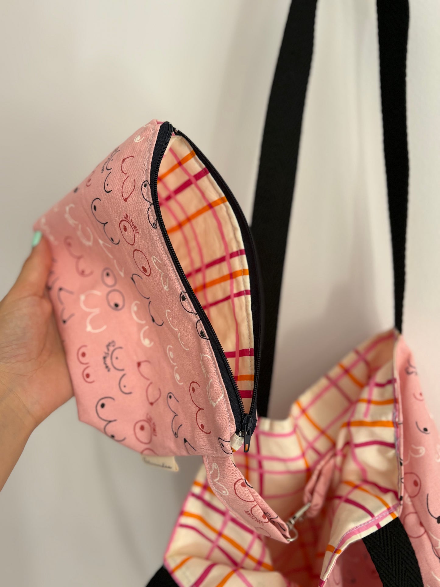 Tote bag de algodón con neceser extraíble tetas girl power - hecho a mano