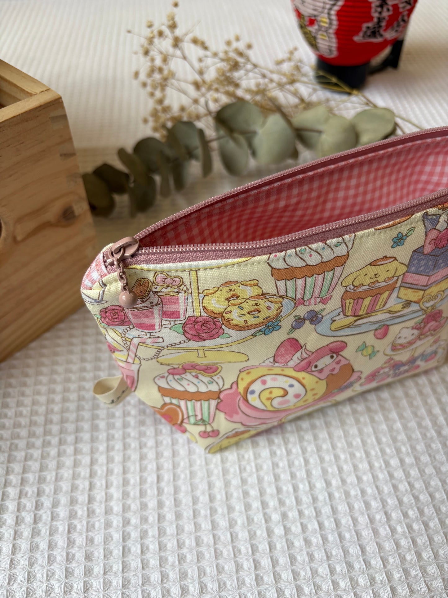 Neceser Sanrio Characters y sus 5 algodones