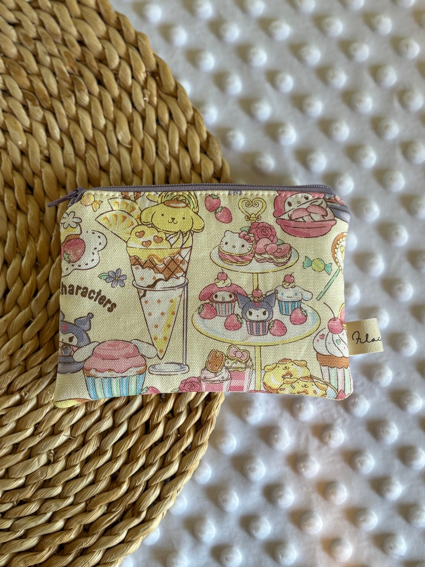 Monederos Pokemon y Sanrio
