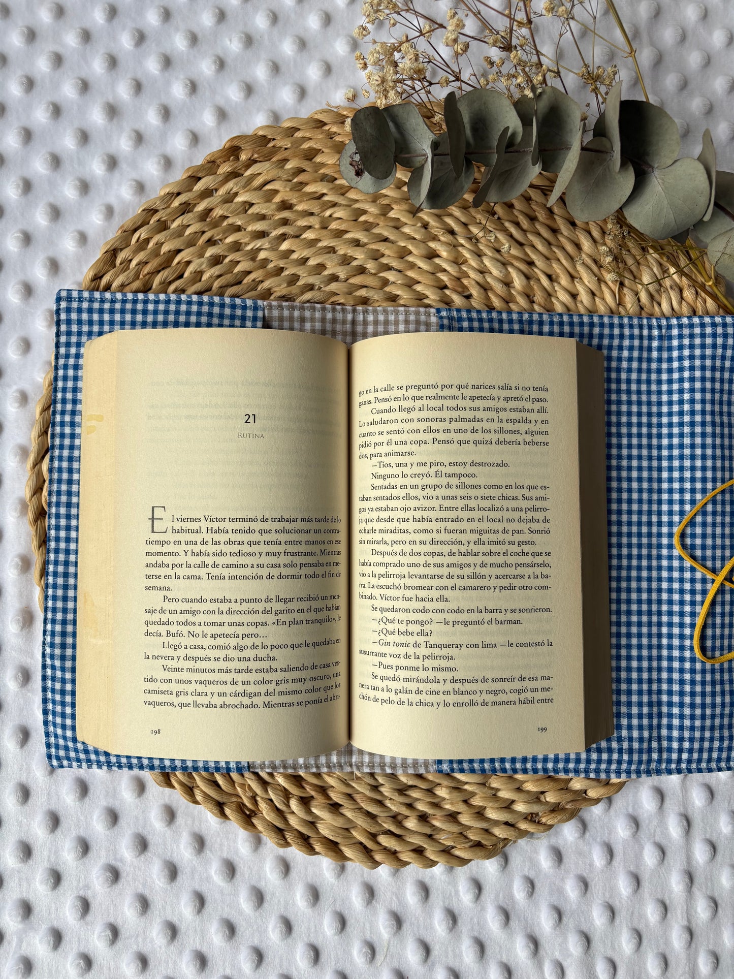 Funda para libros geométrico