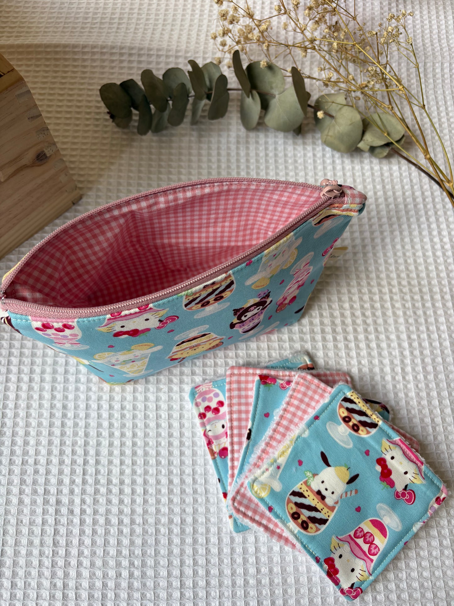 Neceser Sanrio helados azules y sus 5 algodones