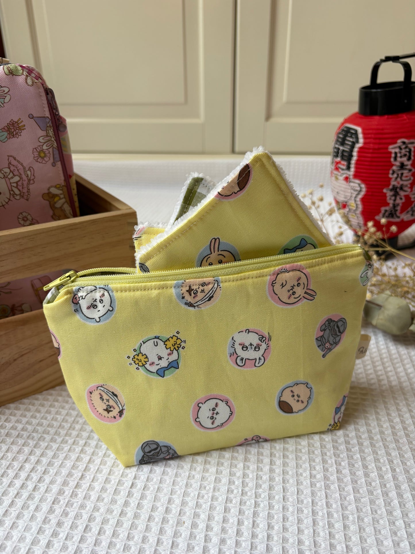 Neceser Nagano Chiikawa y sus 5 algodones