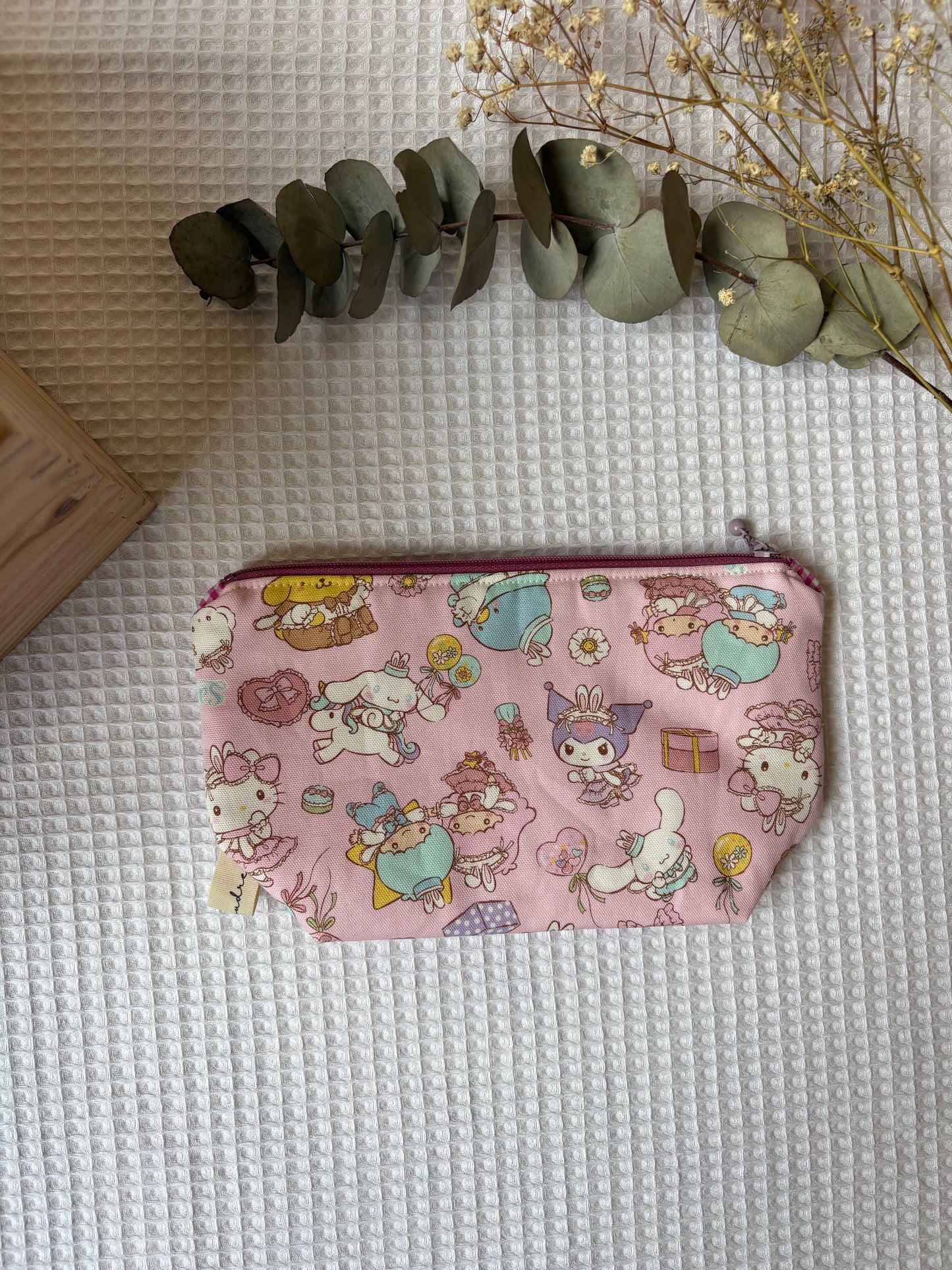 Neceser Hello Kitty and friends y sus 5 algodones