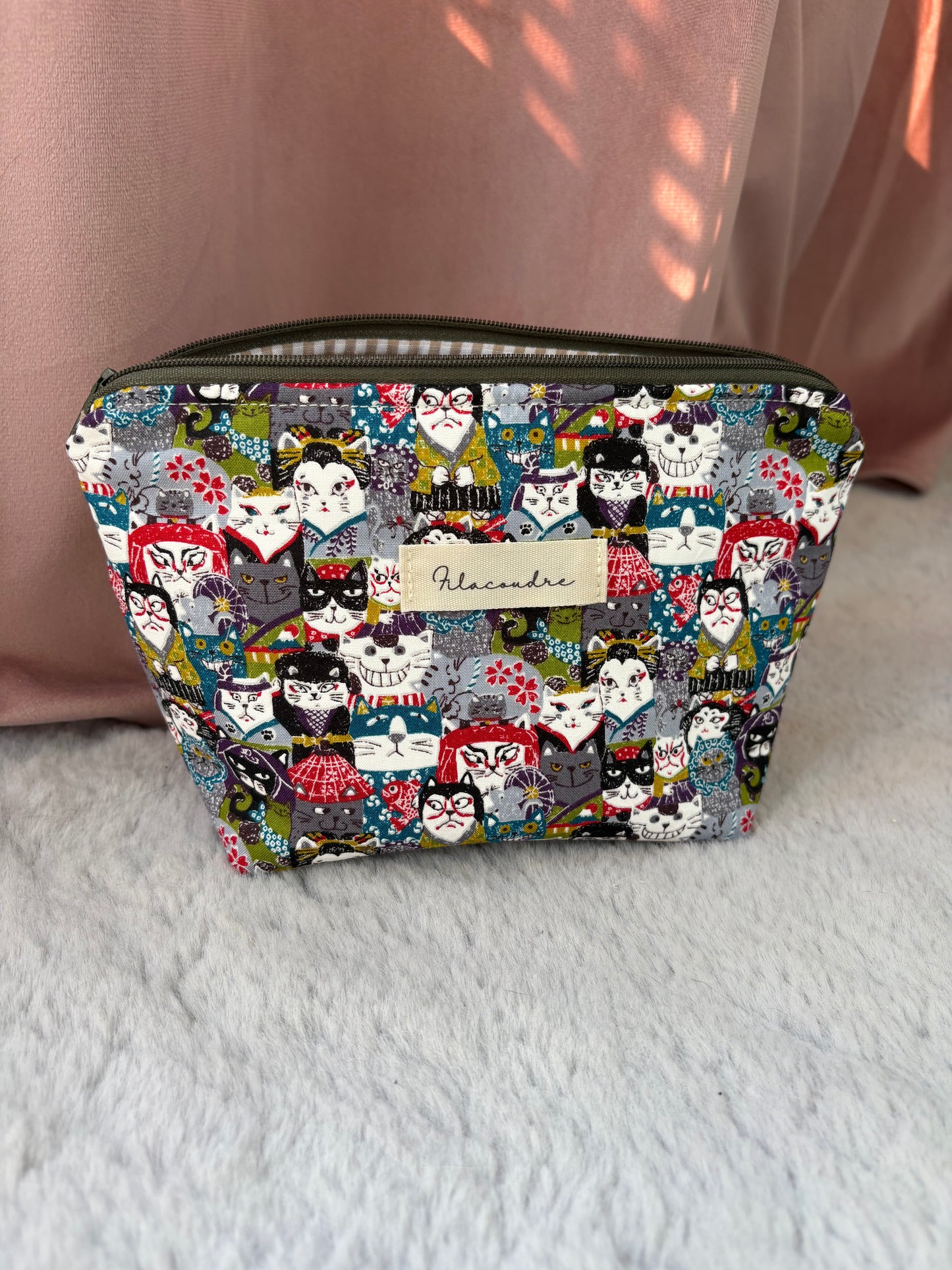 Neceser gatos Japoneses