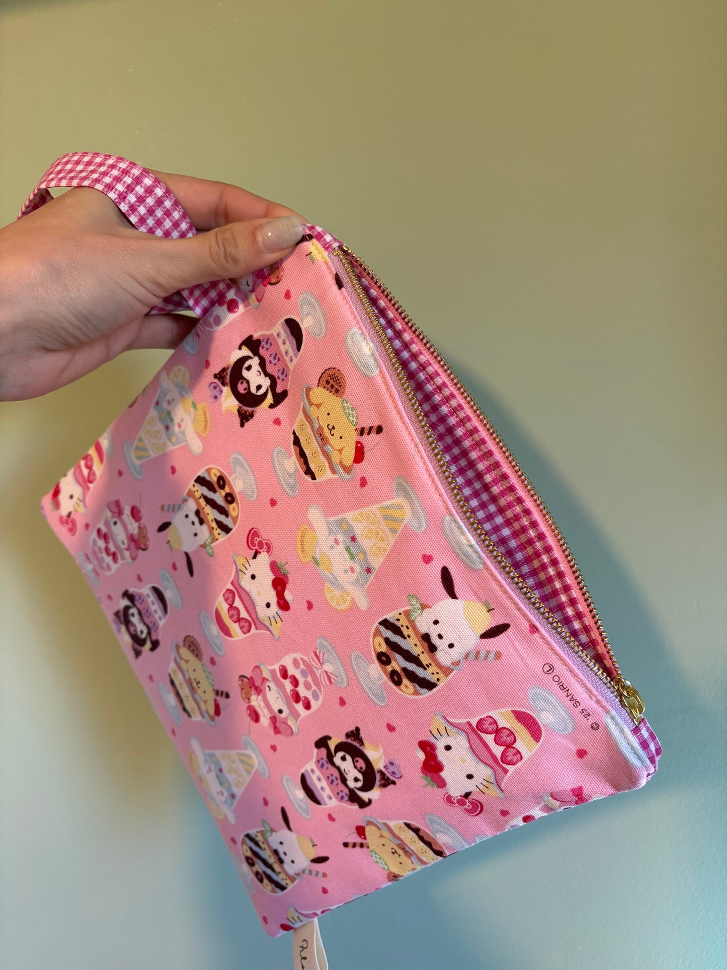 Neceser/bolso Kuromi and co rosa