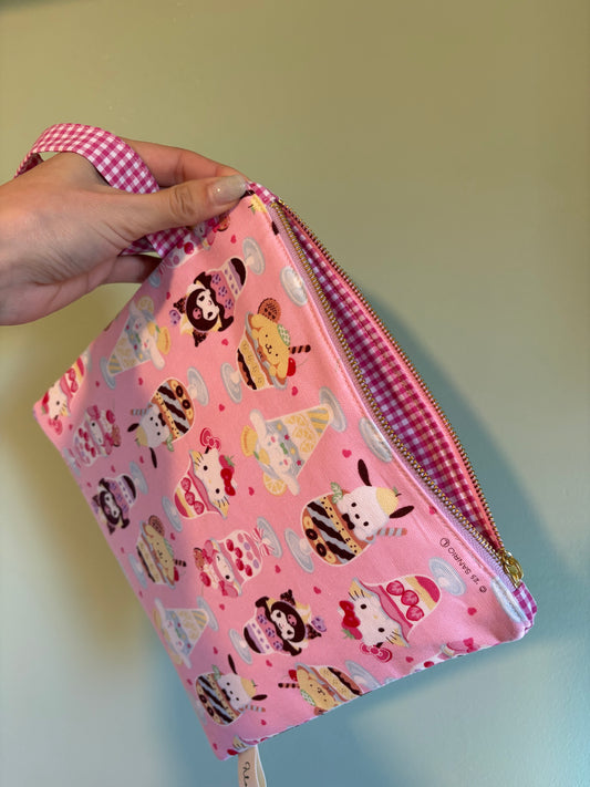 Neceser/bolso Kuromi and co rosa