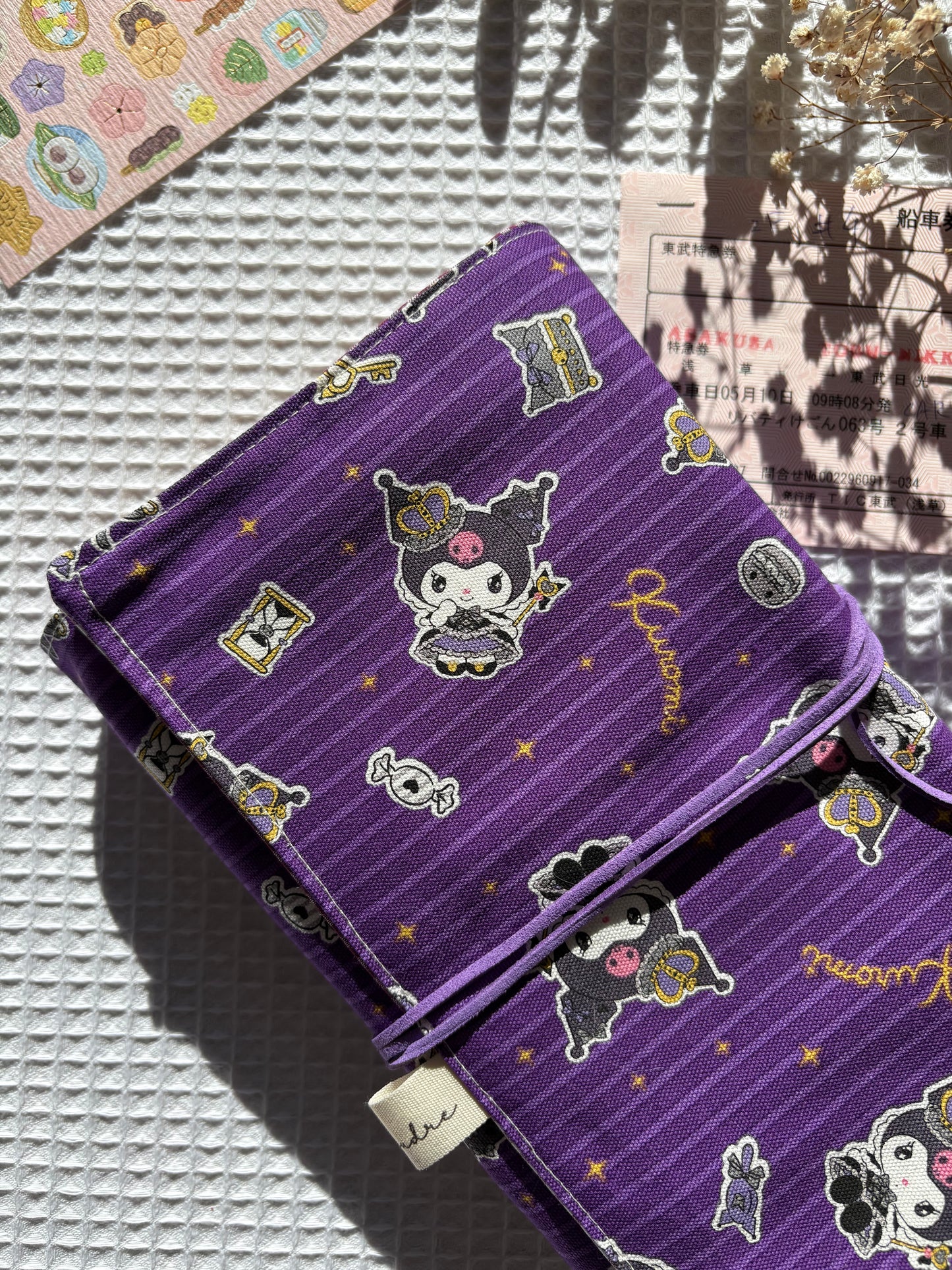 Funda de libro Kuromi con Tela Japonesa – Hecha a mano en Barcelona