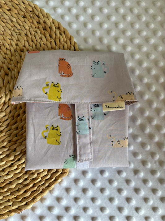 Funda bocadillo gatos