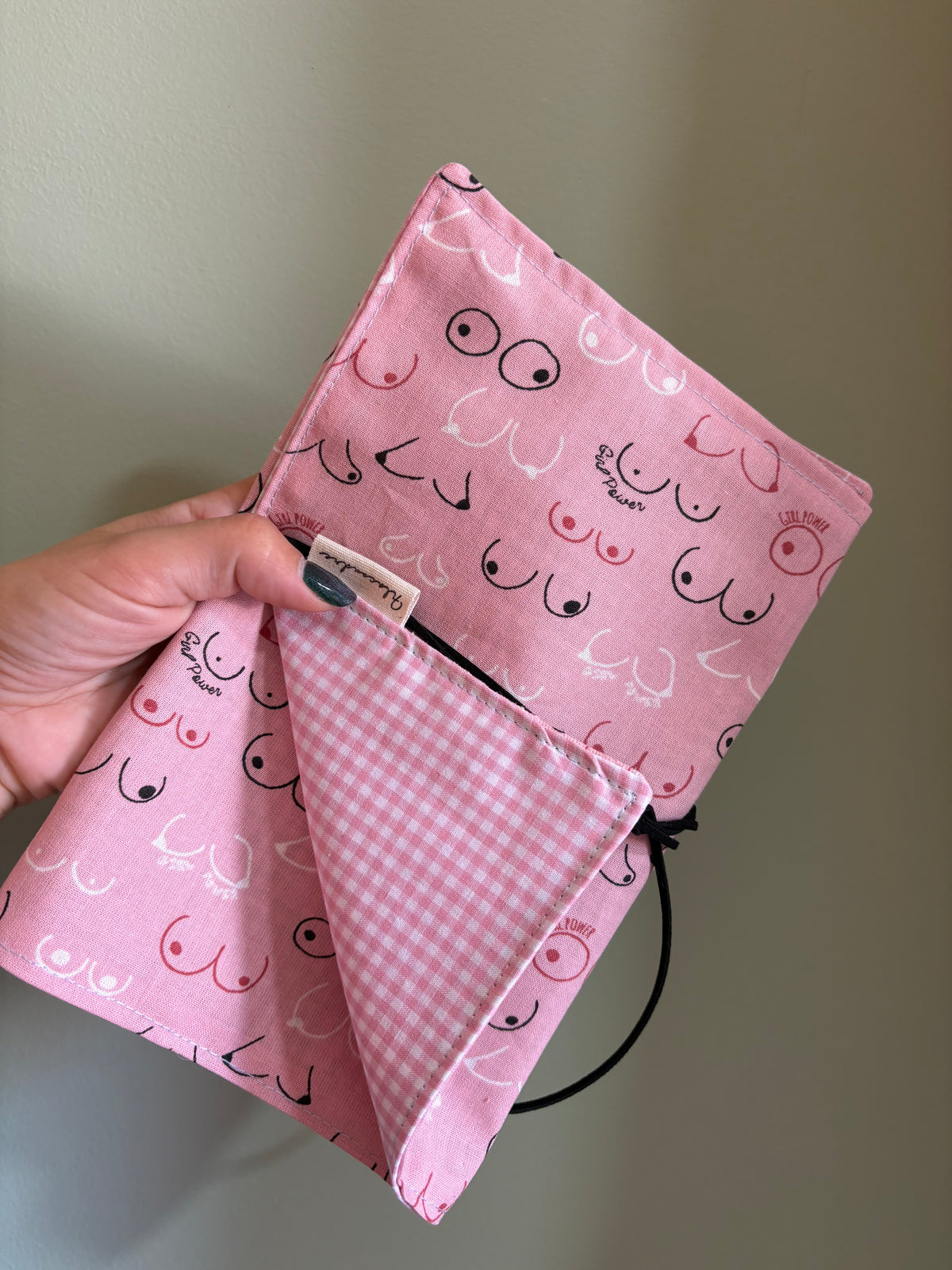 Funda para libros tetas - girl power  - Hecho a mano en Barcelona