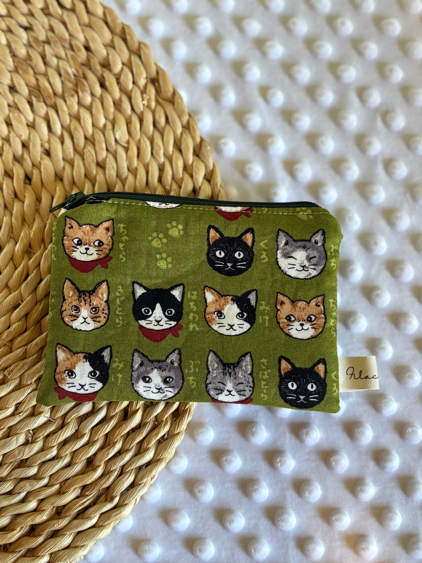 Monederos gatos de Japón