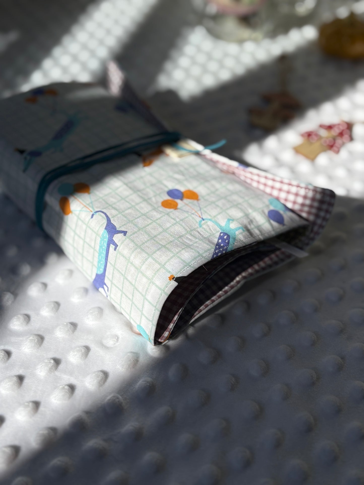 Funda para libros perritos globos