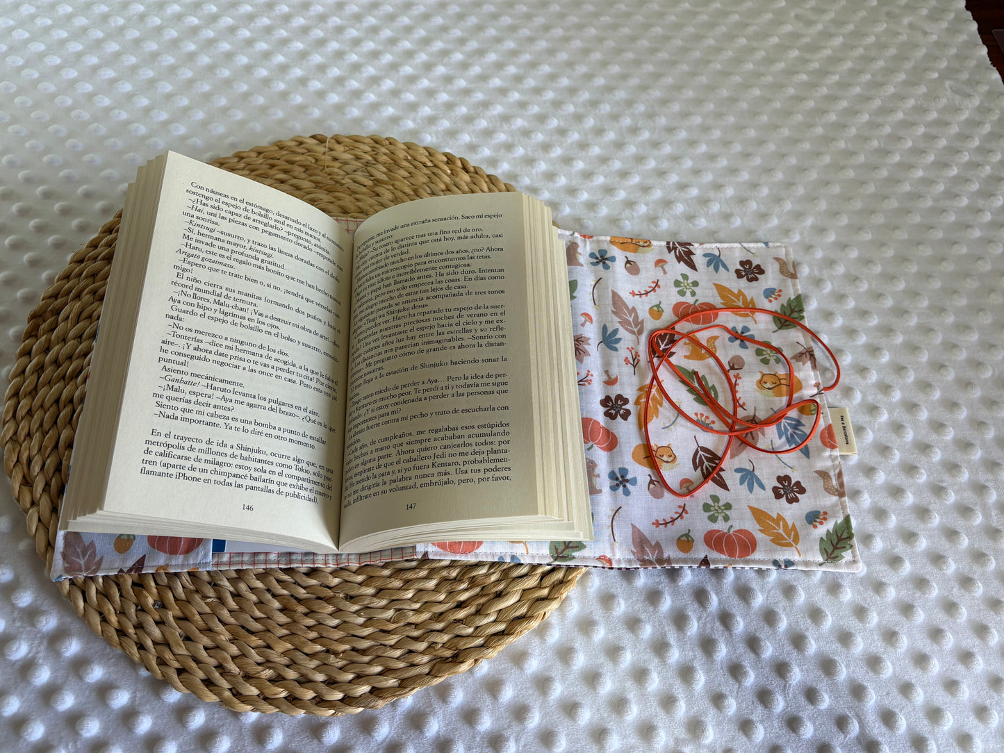 Funda para libros vichy otoño  - Hecho a mano en Barcelona