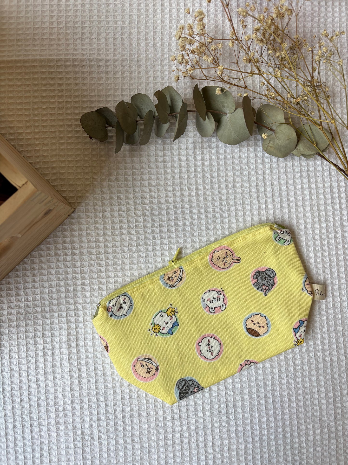 Neceser Nagano Chiikawa y sus 5 algodones