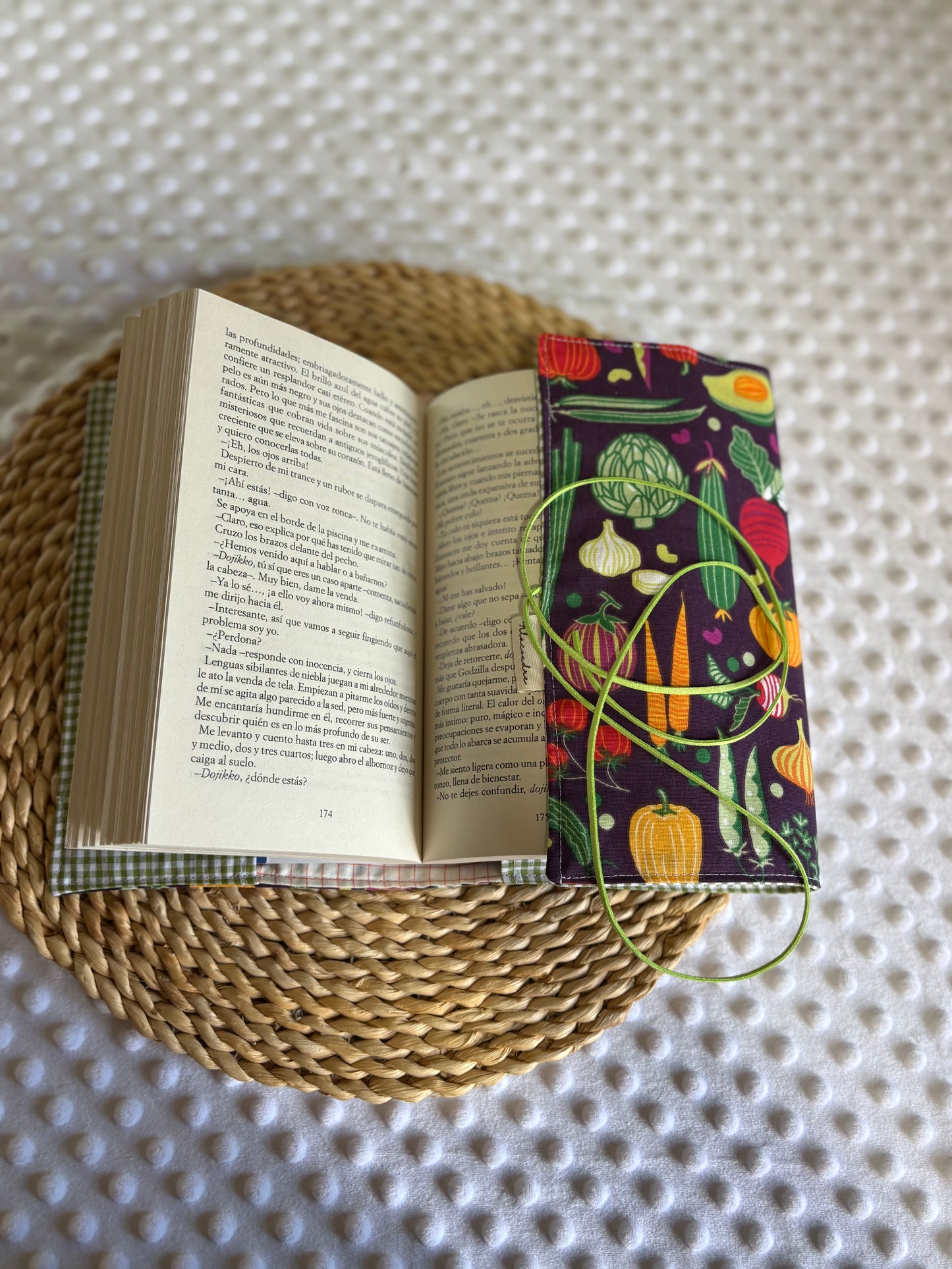 Funda para libros huerto  - Hecho a mano en Barcelona