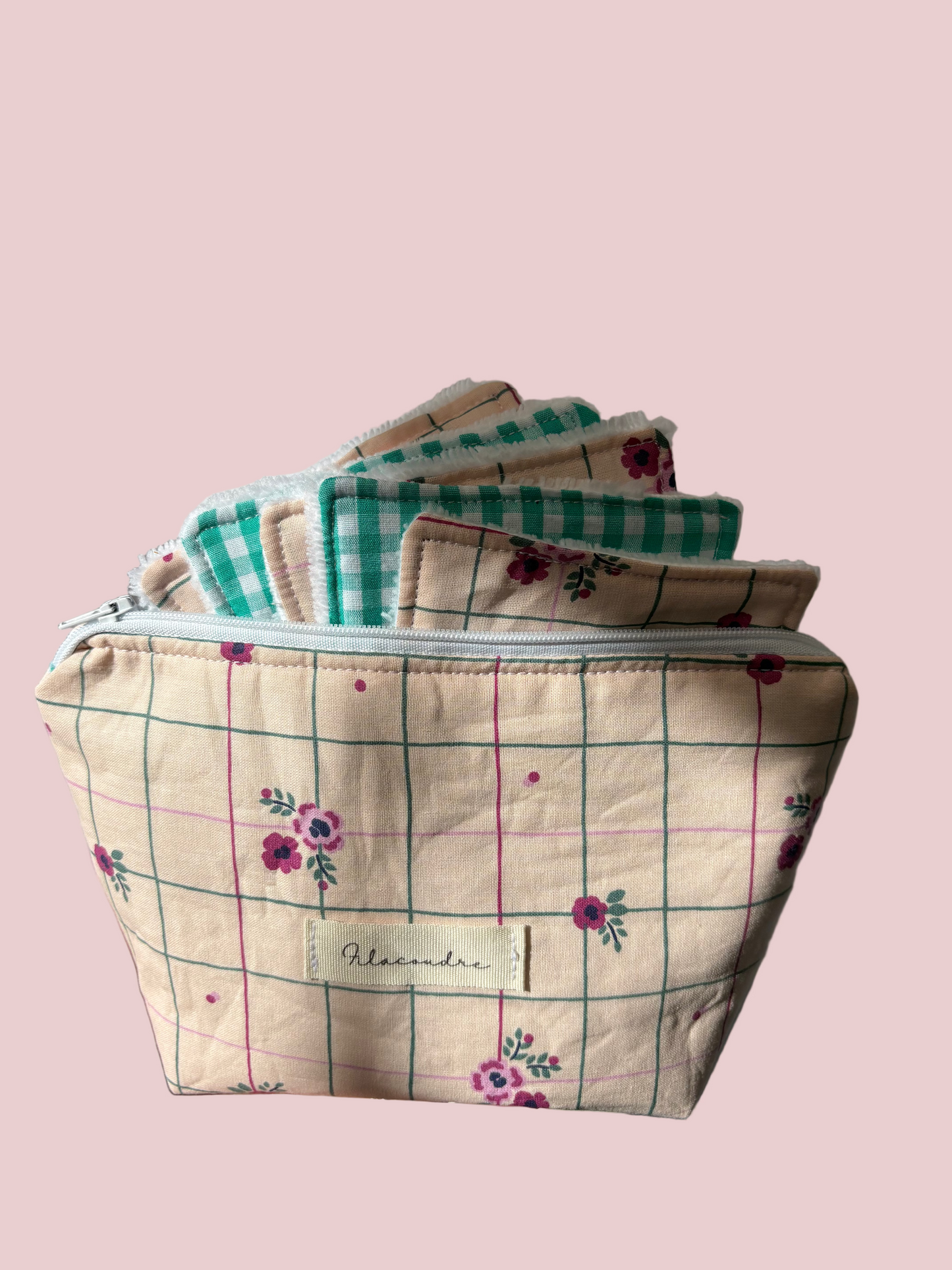 Neceser romantico y sus 5 algodones