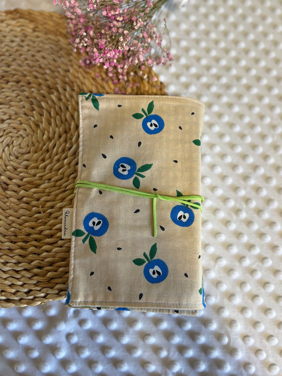 Funda de libros manzana azul  - Hecho a mano en Barcelona