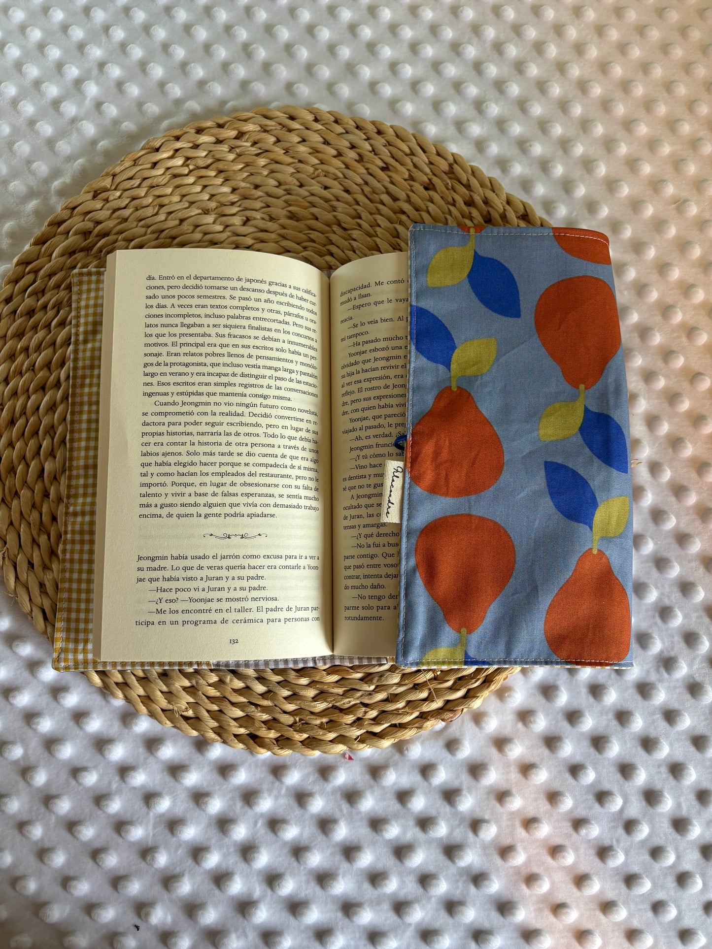 Funda para libros peras  - Hecho a mano en Barcelona