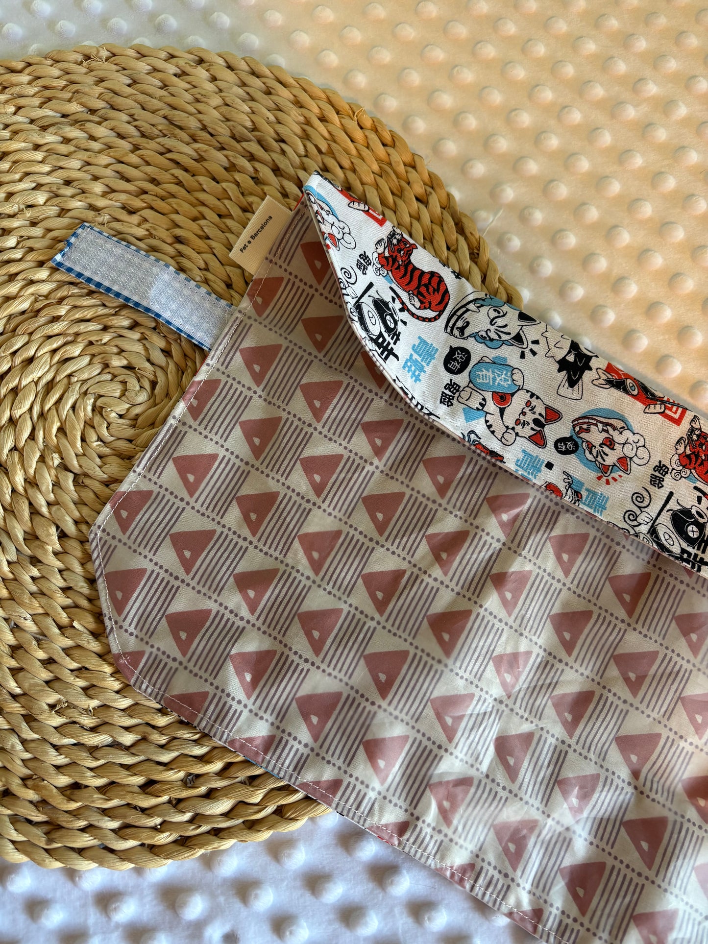 Funda bocadillo Neki azul rojo