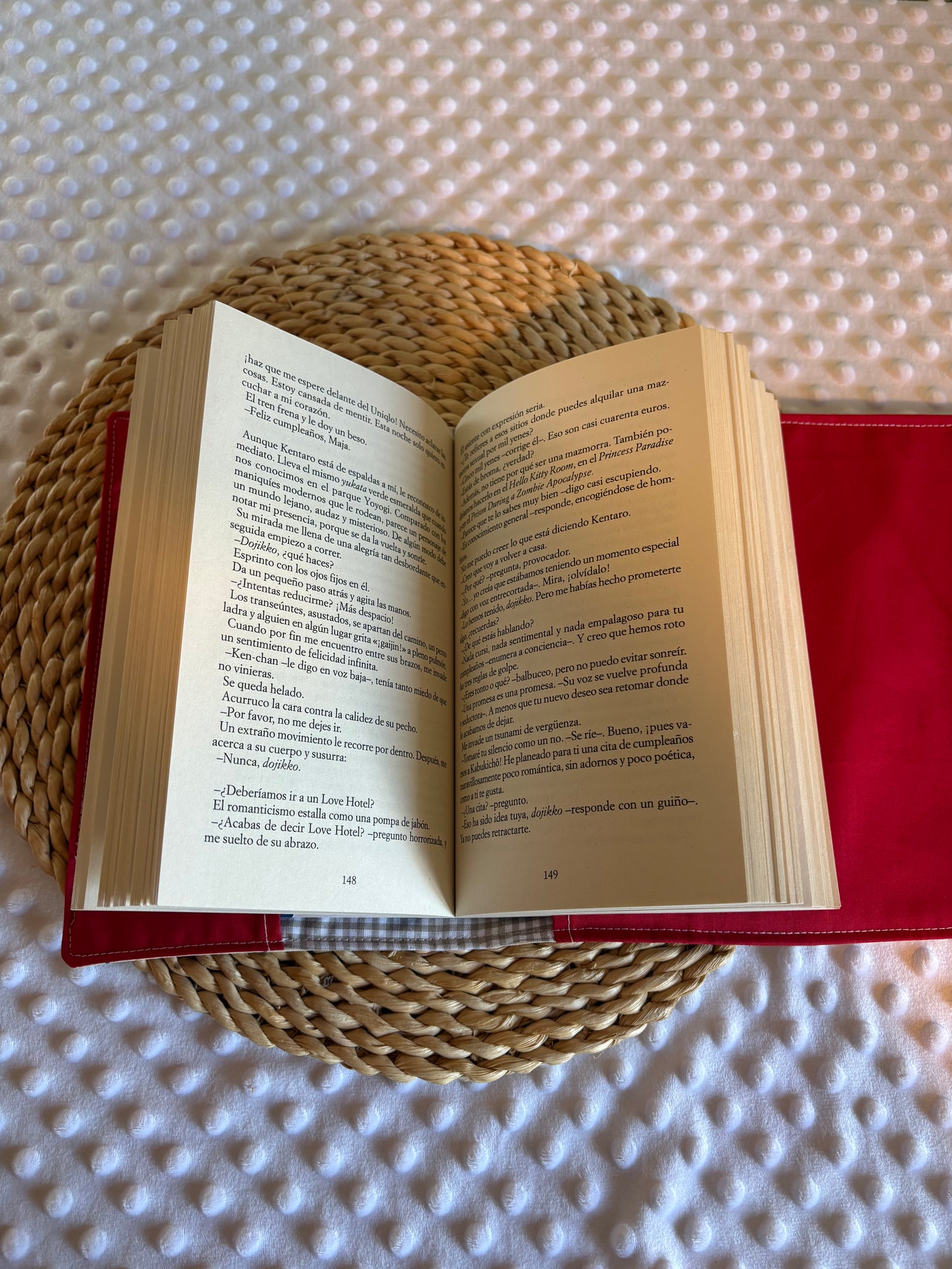 Funda para libros rosas  – Hecha a mano en Barcelona