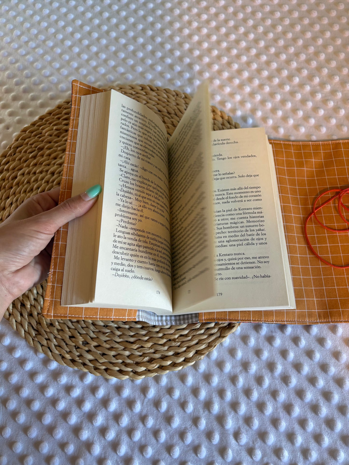 Funda para libros flores vintage  - Hecho a mano en Barcelona