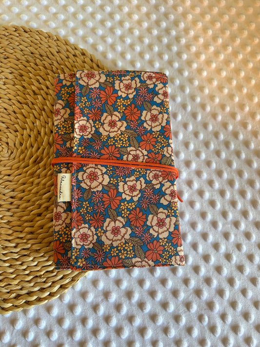 Funda para libros flores vintage  - Hecho a mano en Barcelona